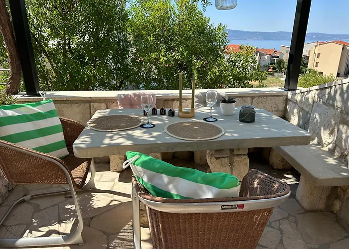 Romantic Stone- Omiš