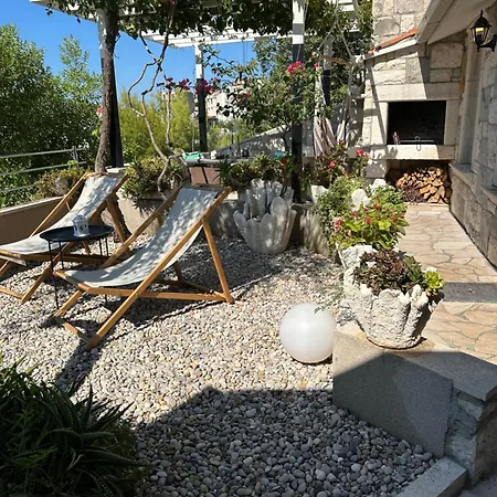 Romantic Stone- *